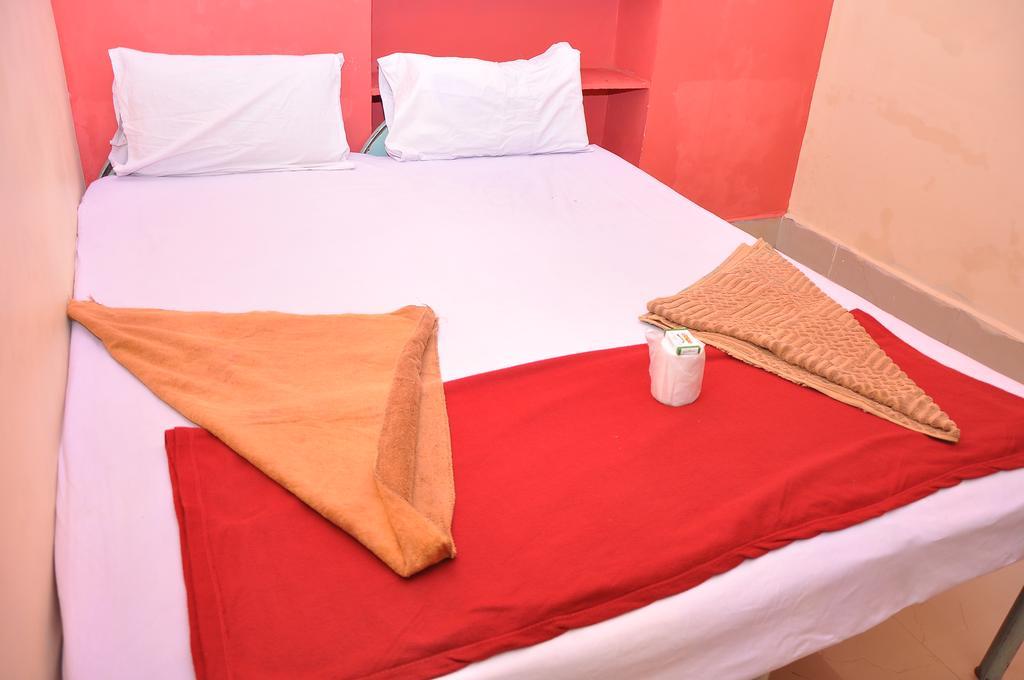 Manju Guest House Хампи Екстериор снимка
