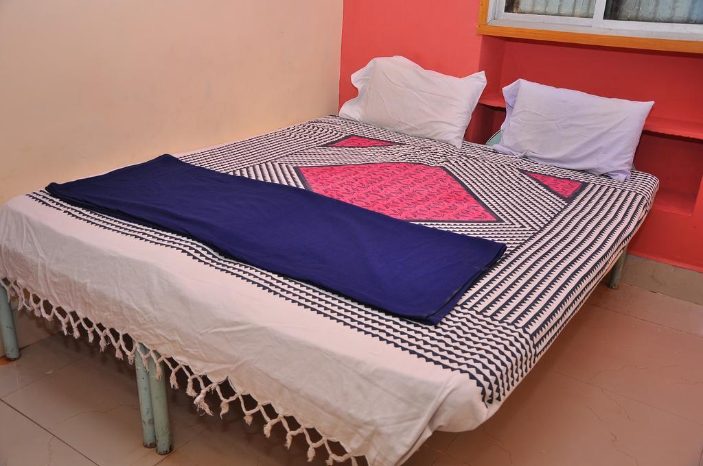 Manju Guest House Хампи Екстериор снимка