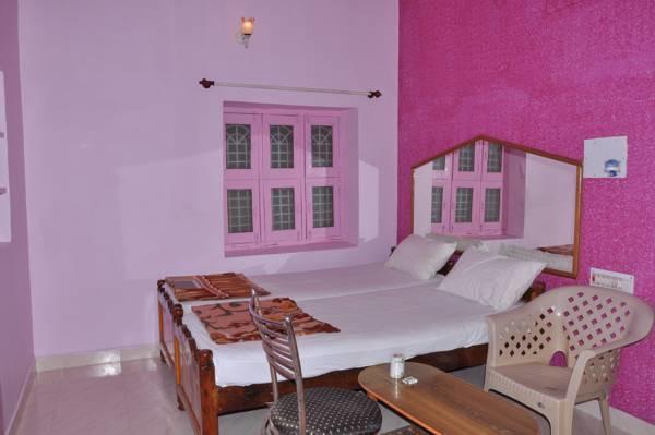 Manju Guest House Хампи Екстериор снимка
